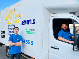 removals company wickford